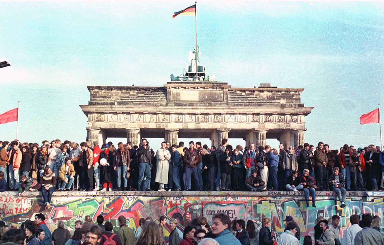 The story of Berlin Wall in pictures, 1961-1989