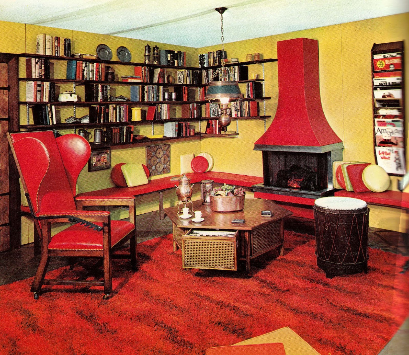 These Photos Show The Bold and Groovy Home Interior Décor of the 1960s